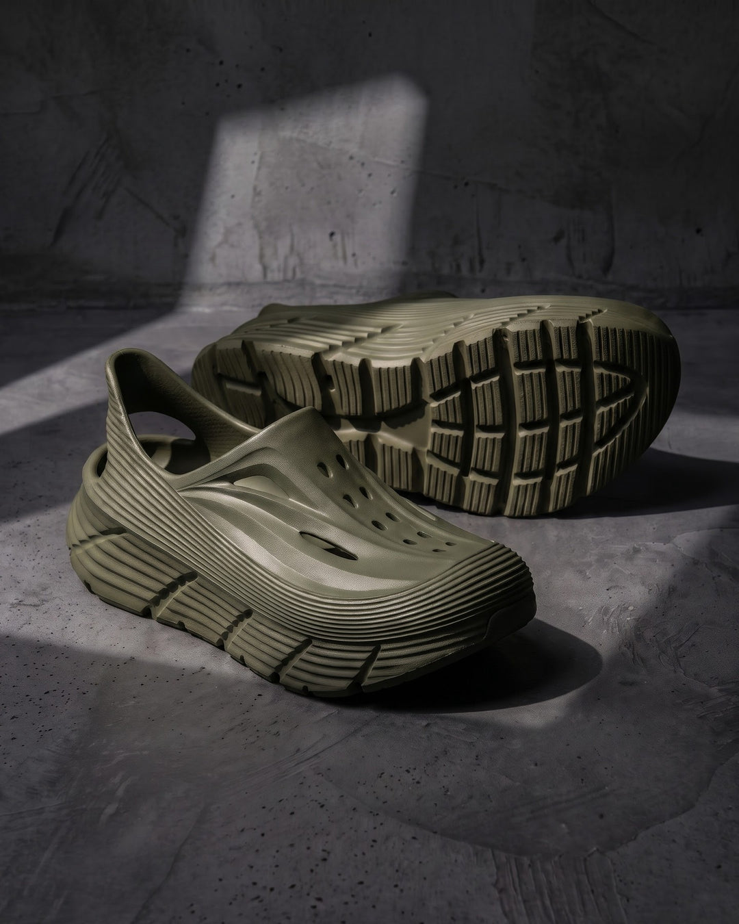 Ugo Slip-On Sneakers