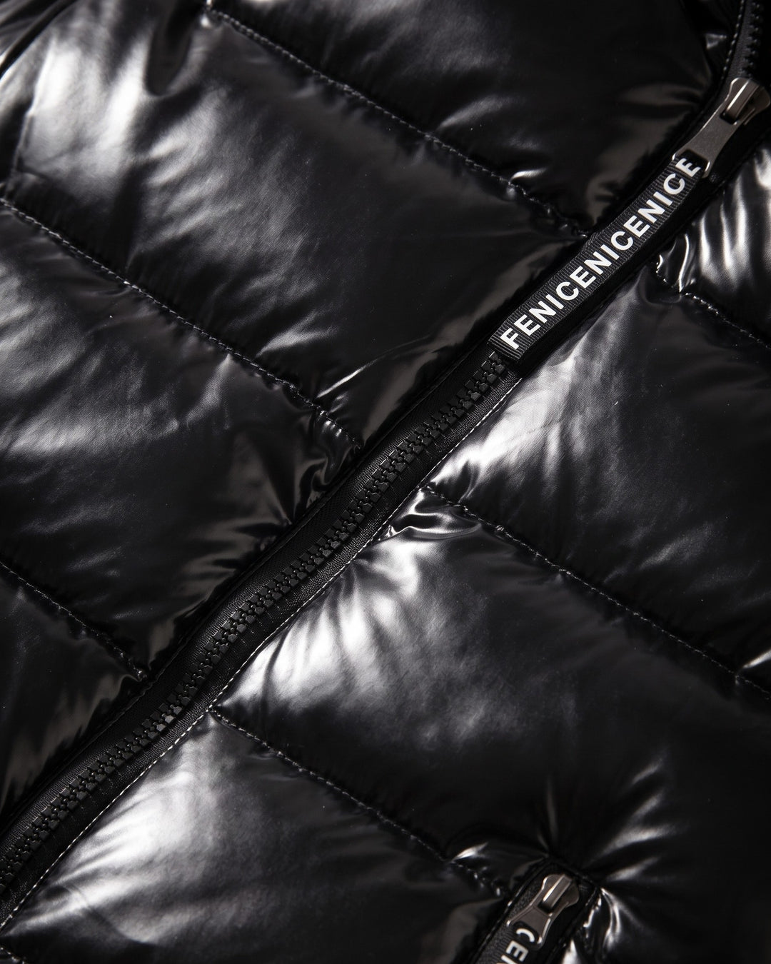 Simon Hooded Puffer Vest